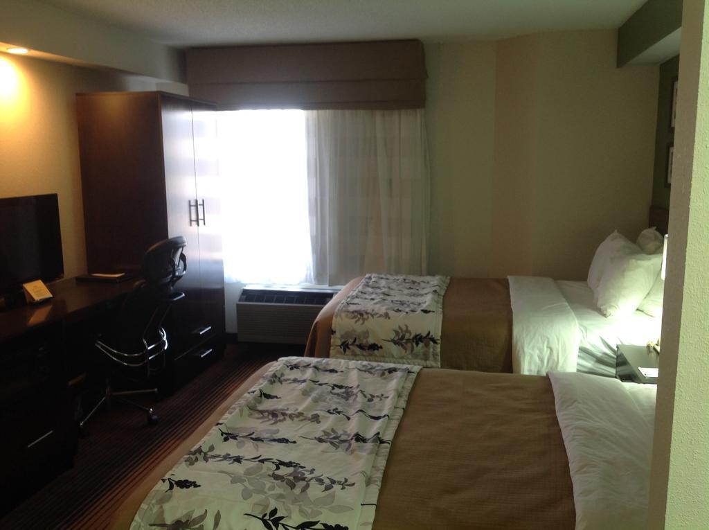 Sleep Inn & Suites Kingsport Tricities Airport Bagian luar foto
