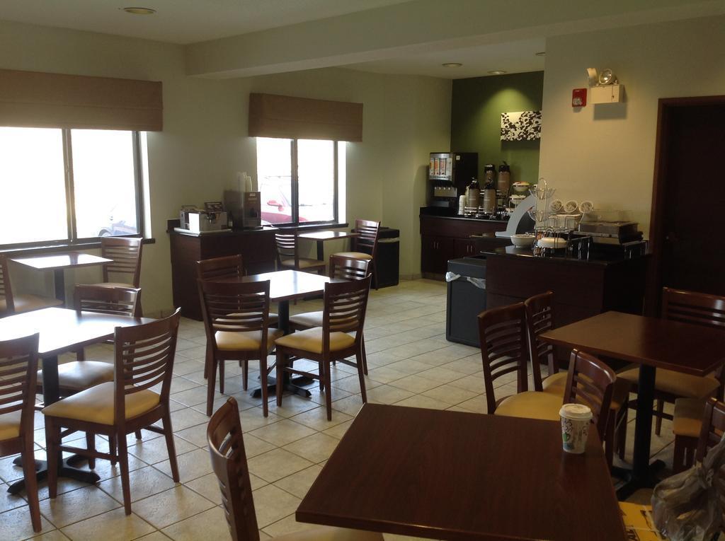 Sleep Inn & Suites Kingsport Tricities Airport Bagian luar foto