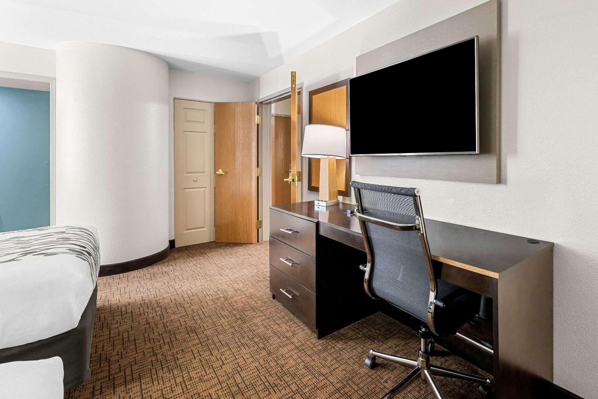 Sleep Inn & Suites Kingsport Tricities Airport Bagian luar foto