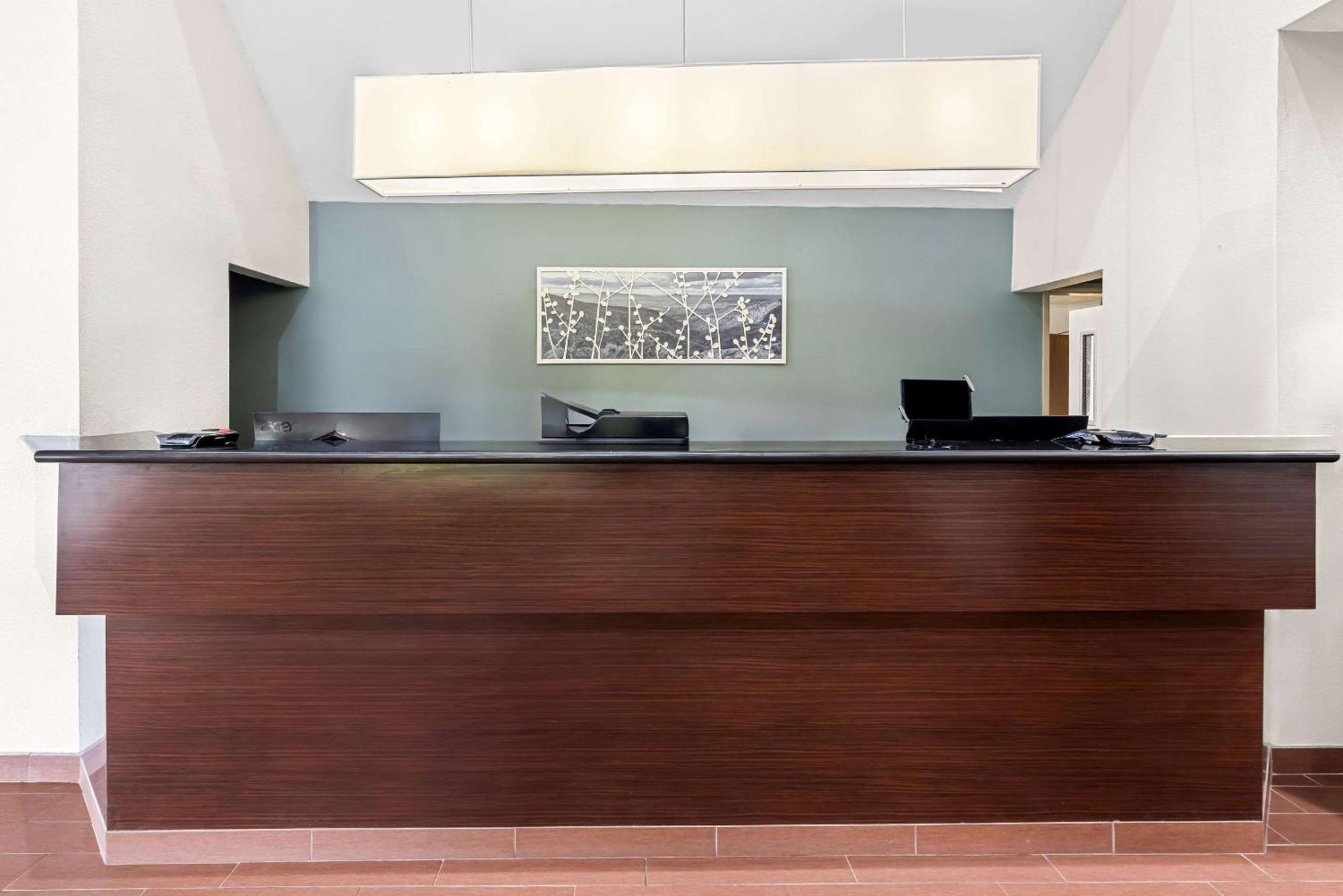 Sleep Inn & Suites Kingsport Tricities Airport Bagian luar foto