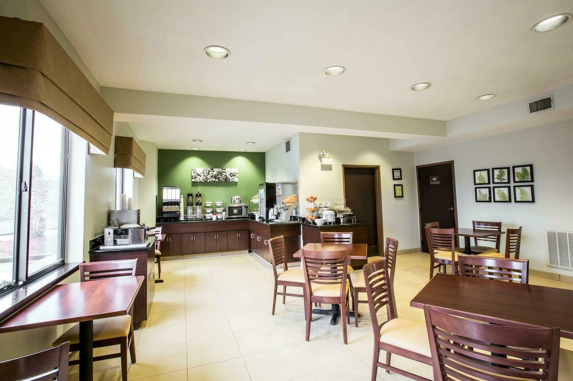 Sleep Inn & Suites Kingsport Tricities Airport Bagian luar foto