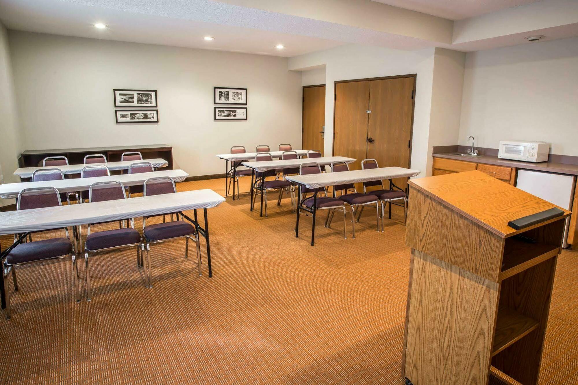 Sleep Inn & Suites Kingsport Tricities Airport Bagian luar foto
